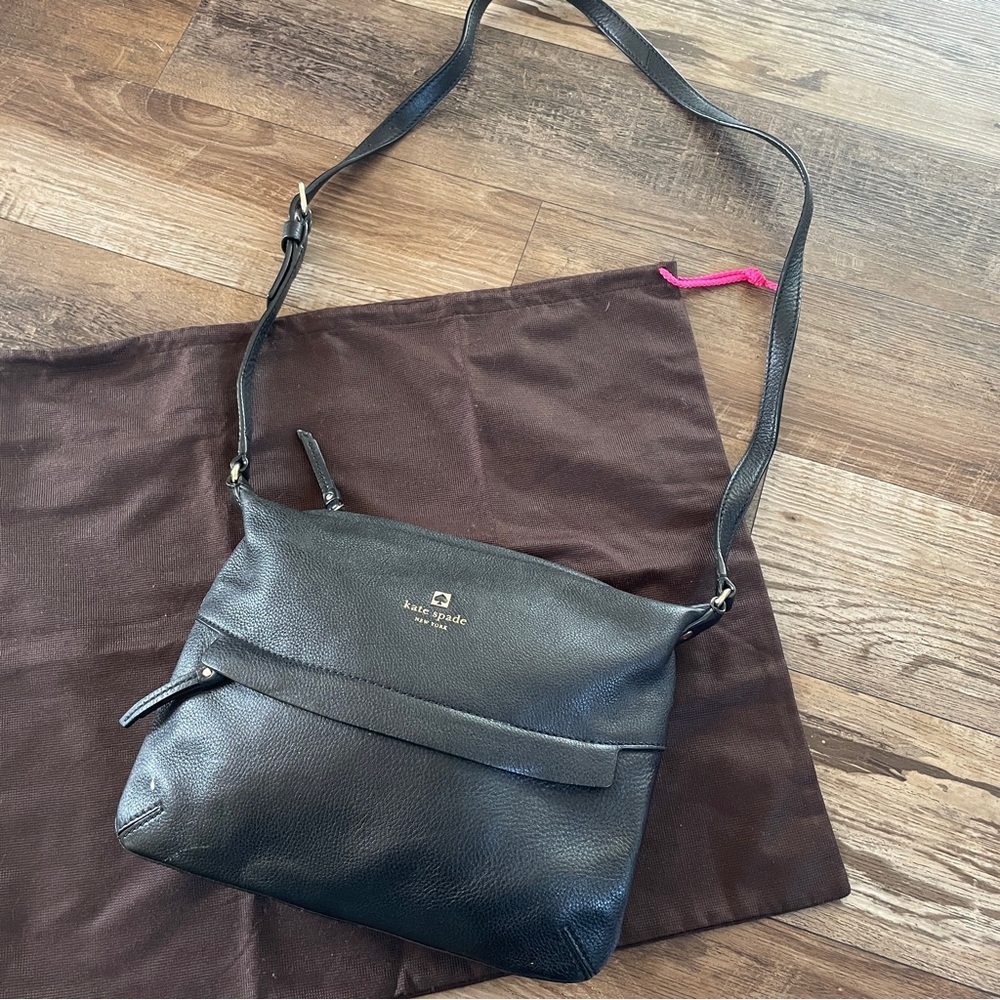 Kate Spade black leather crossbody purse - Picture 4 of 9